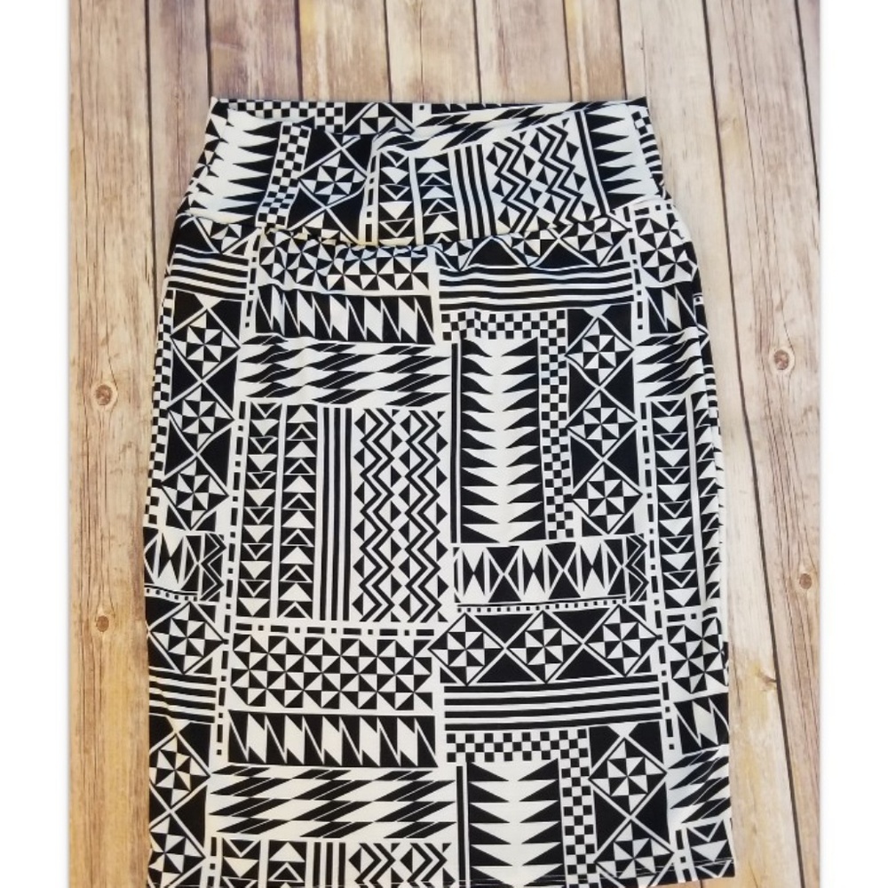 Lularoe Cassie